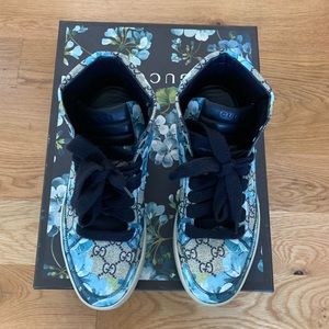 Gucci bloom US size 8